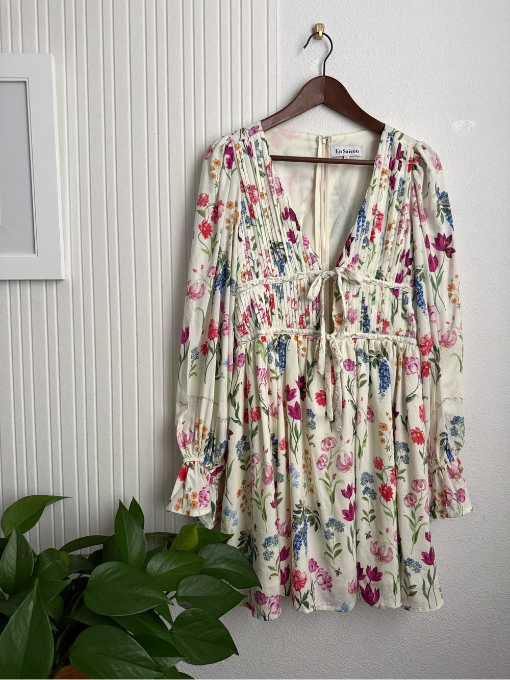 En Saison 100% Cotton Lining Cream Floral Tie Front Long Sleeve Mini Dress